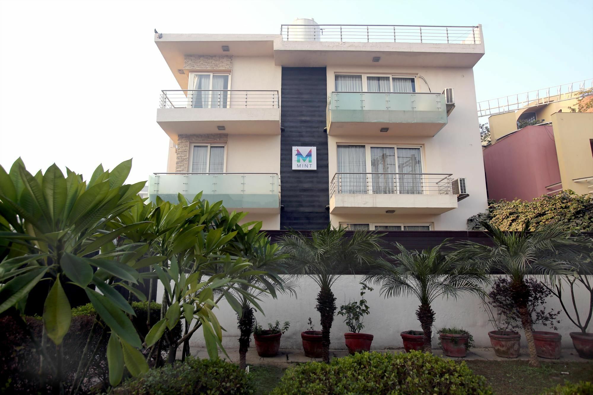 Mint Moulsari Suites Gurgaon Exterior foto